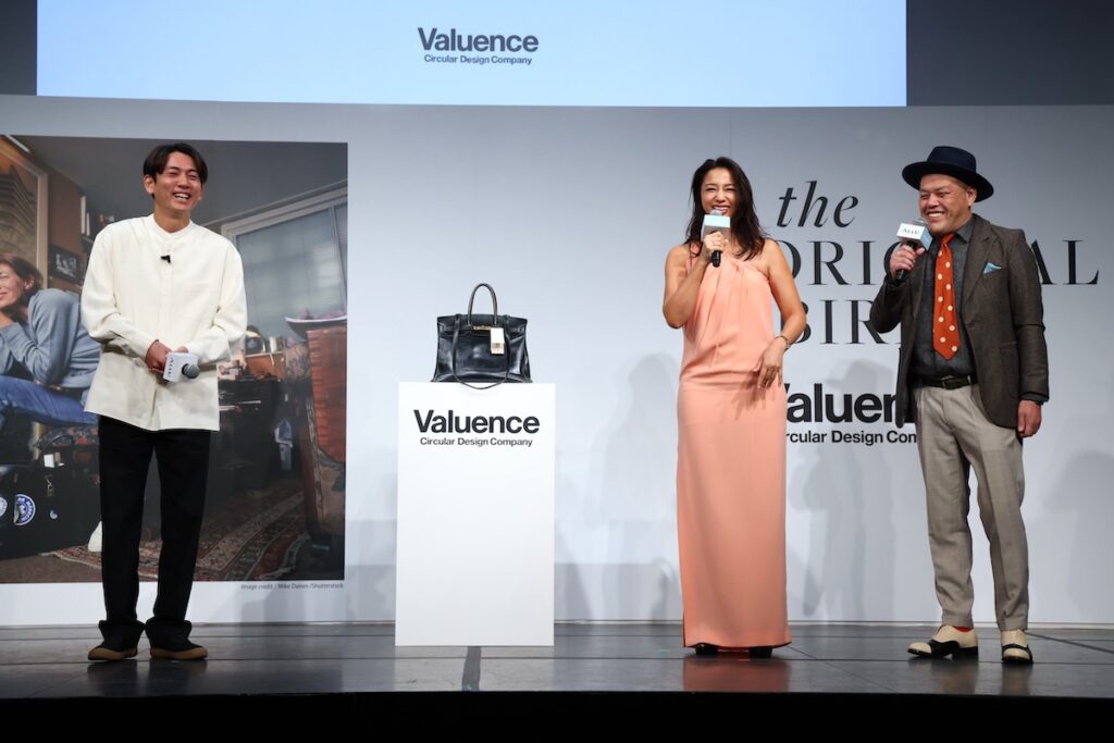 Photo by バリュエンスジャパン-嵜本代表取締役と高橋メアリージュンさん、くっきー!さん